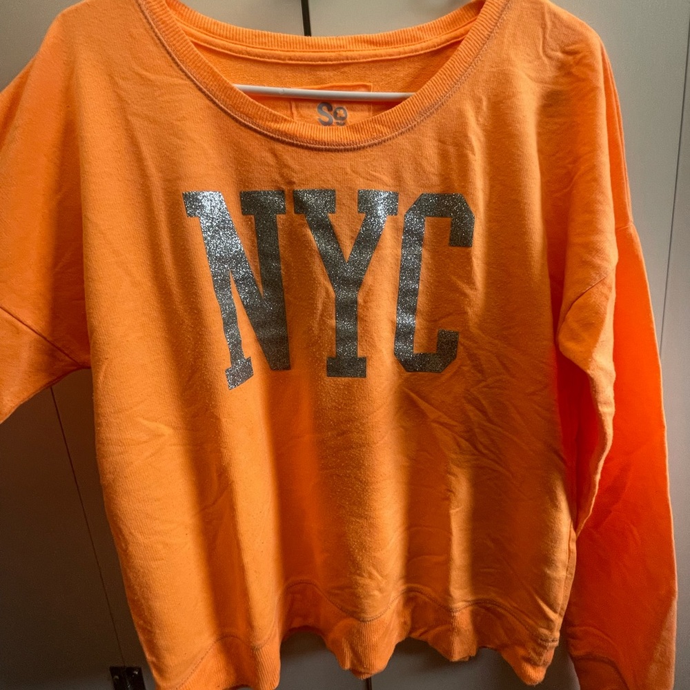 NYC lightweight sweatshirt